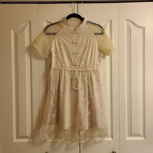 Pretty detailed dress